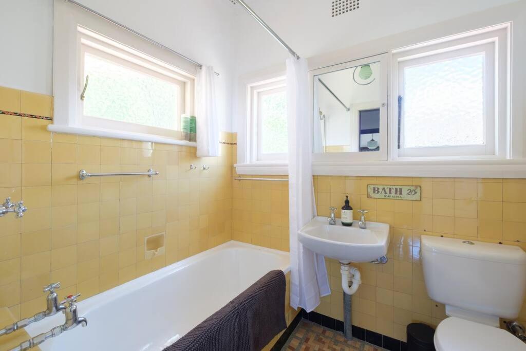 Falls Road Styled Art Deco Sleeps 6 Town Centre Katoomba Extérieur photo